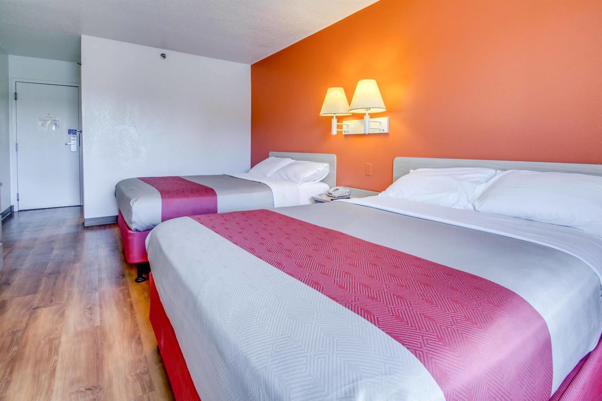 Hotel 6-amherst, Ny - Buffalo Amherst